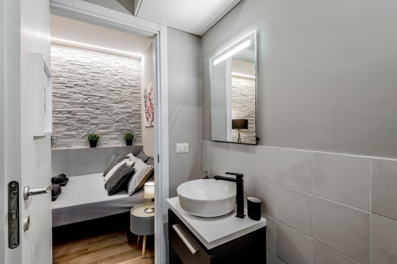 Super Modern And Design Apartment, A Due Passi Dai Navigli Милан Экстерьер фото