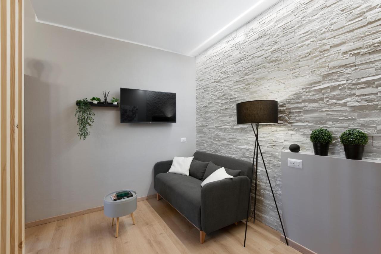 Super Modern And Design Apartment, A Due Passi Dai Navigli Милан Экстерьер фото