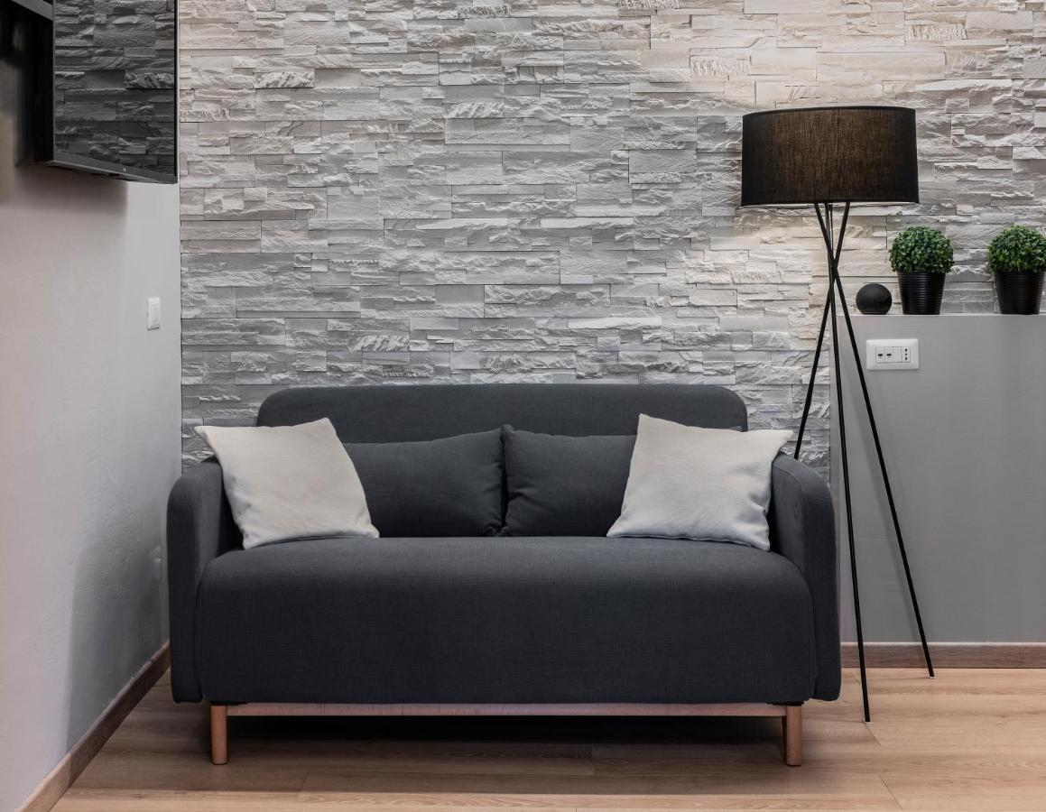Super Modern And Design Apartment, A Due Passi Dai Navigli Милан Экстерьер фото