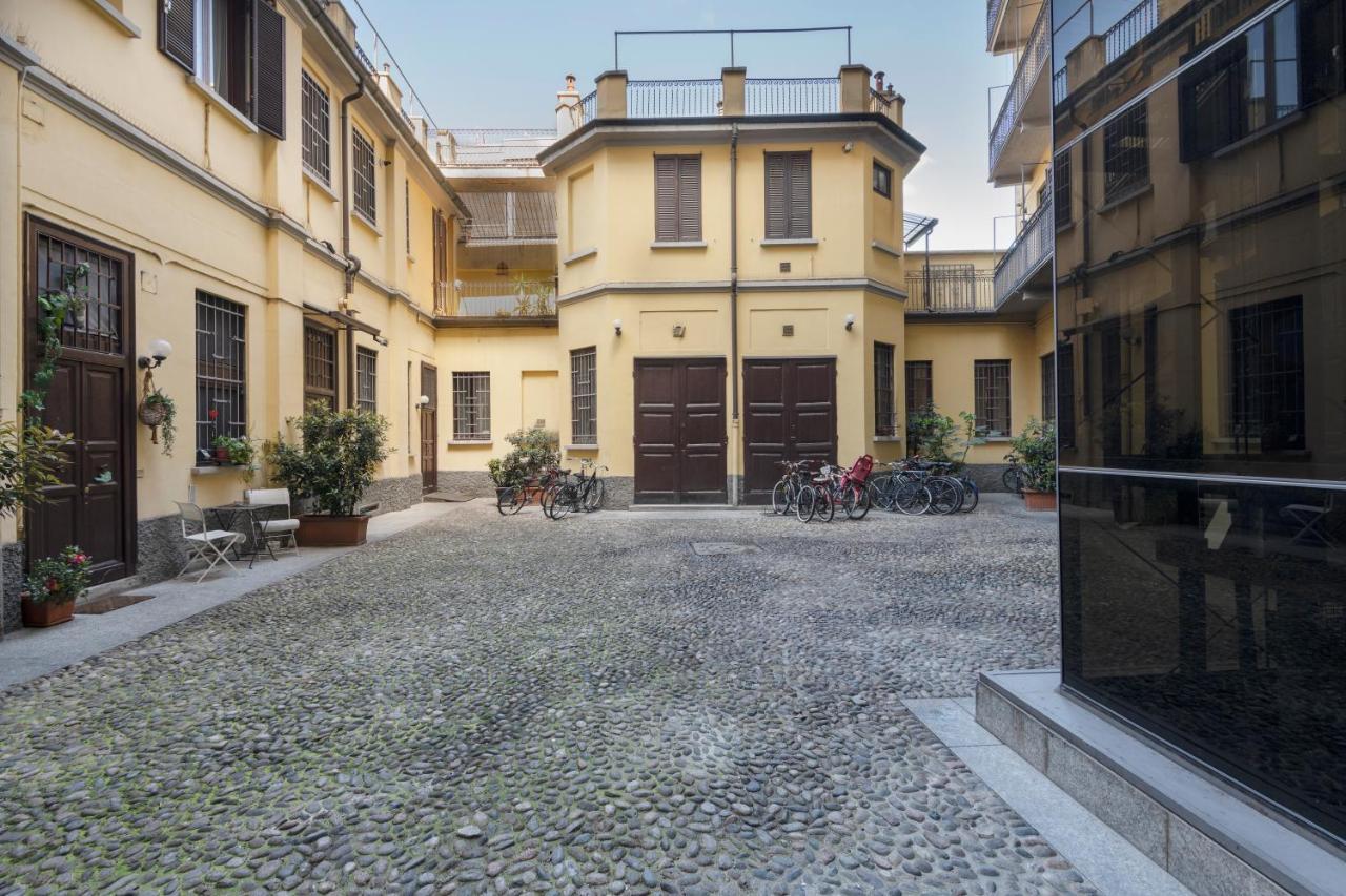 Super Modern And Design Apartment, A Due Passi Dai Navigli Милан Экстерьер фото