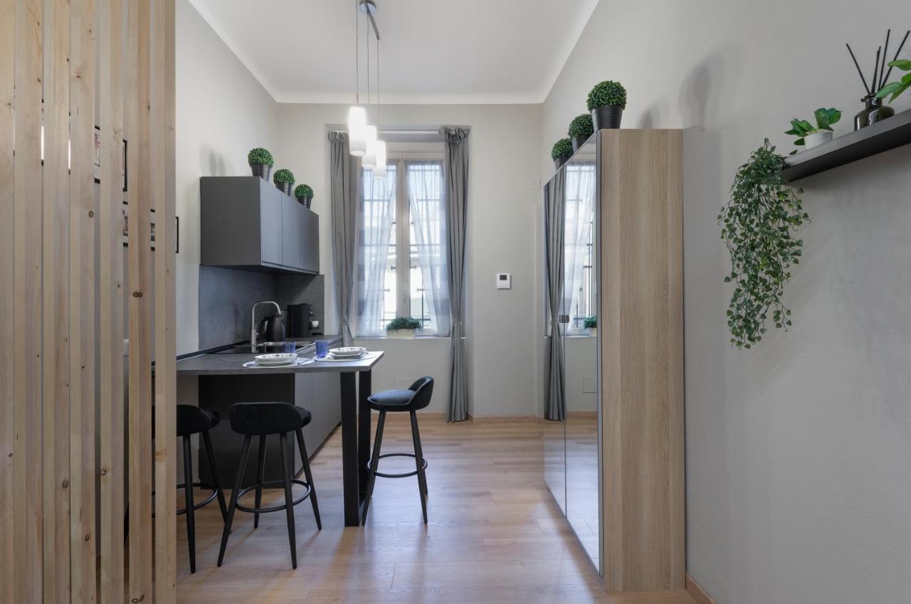 Super Modern And Design Apartment, A Due Passi Dai Navigli Милан Экстерьер фото