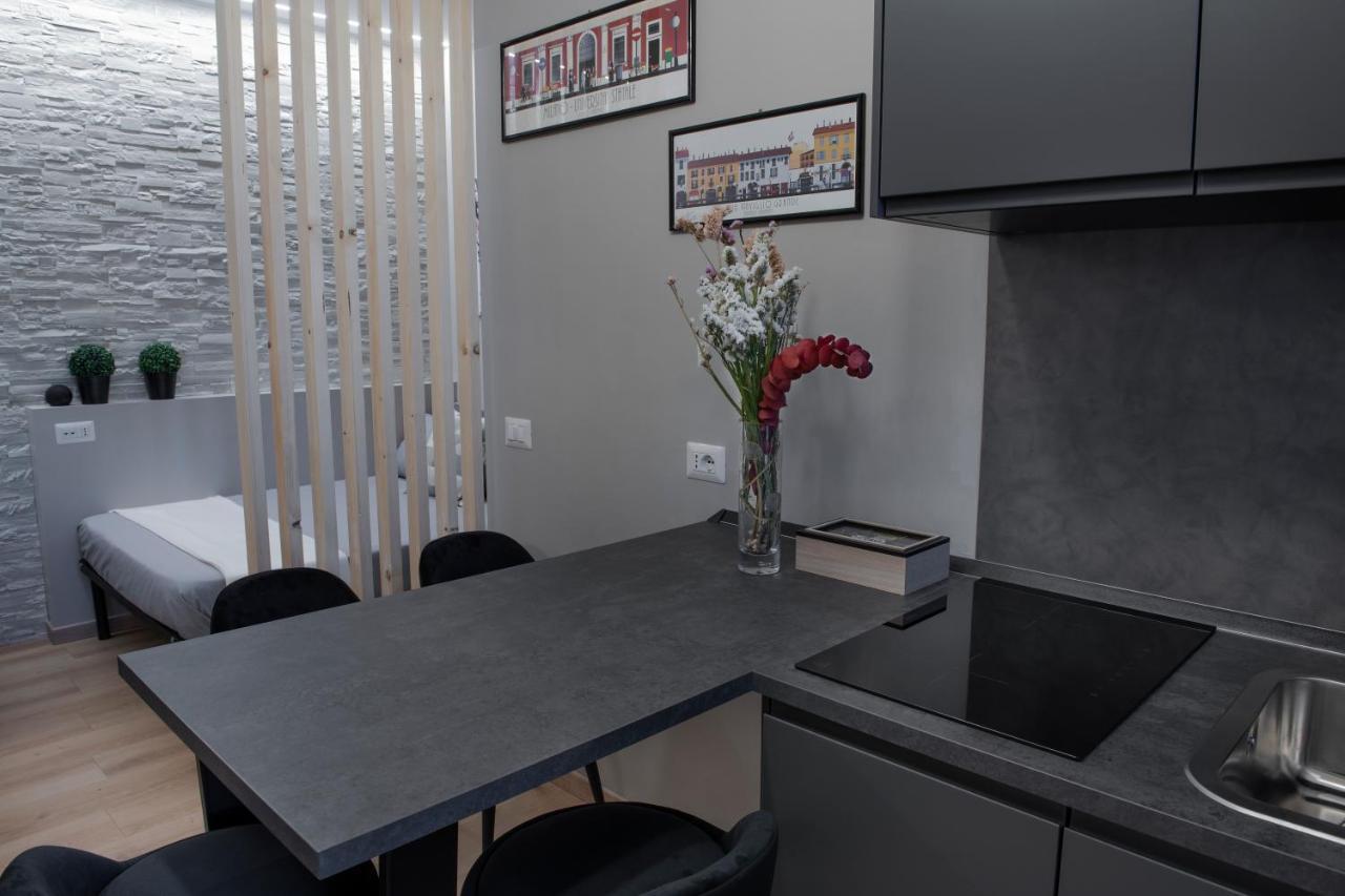 Super Modern And Design Apartment, A Due Passi Dai Navigli Милан Экстерьер фото